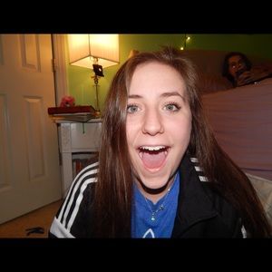 Meet your Posher, Macy